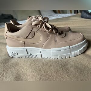 Nike Women’s Airforce One Platform in Matte Pink. Size 8.5. Never worn.
